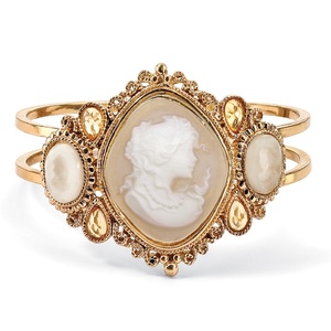 PalmBeach Jewelry Vintage Style Cameo Hinged Bangle Bracelet in Yellow Gold Tone 7 1/2"